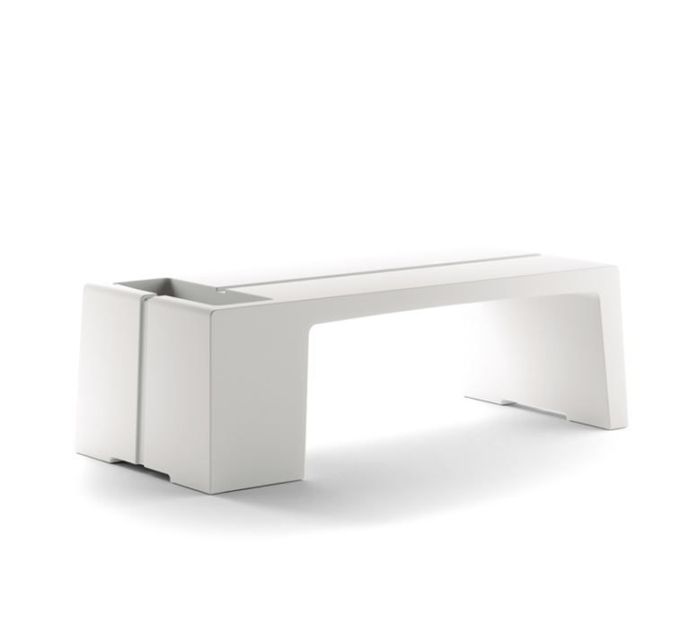 Banc blanc Karla Sokoa